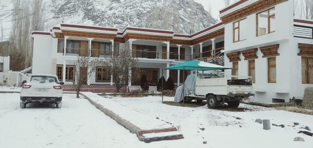 Hotel Nubra Residency Charāsa Exterior foto