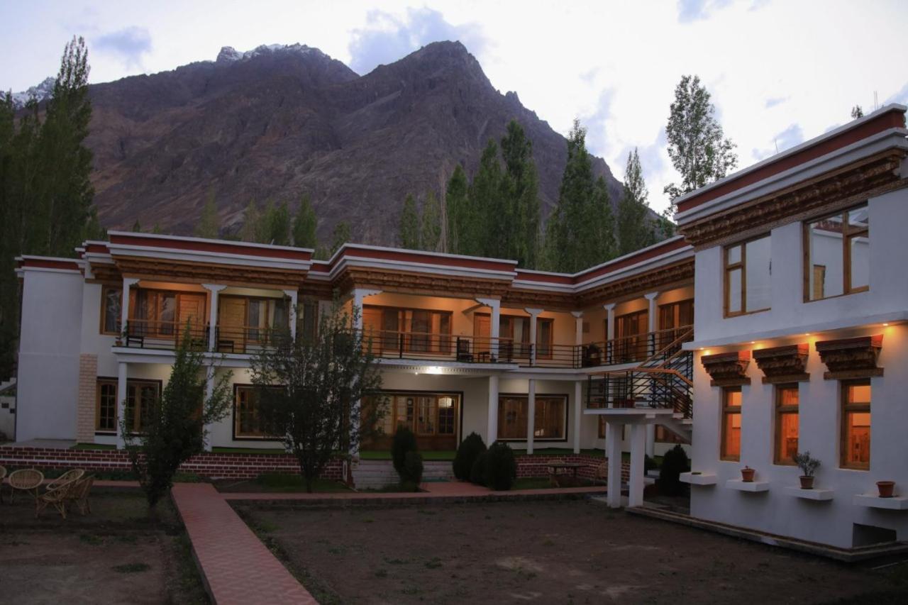 Hotel Nubra Residency Charāsa Exterior foto